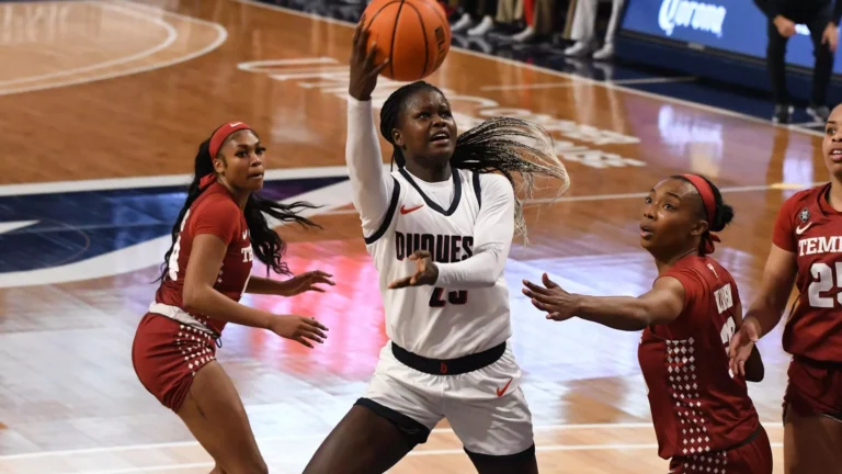 CD Zamarat mueve ficha