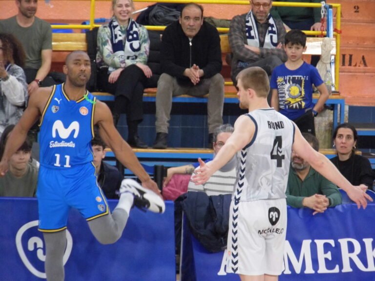 Caja Rural CB Zamora recibe al Fuenla