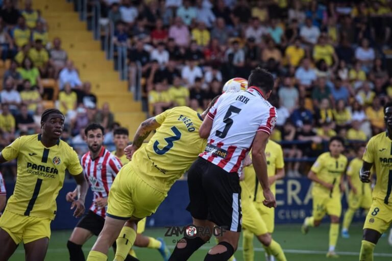 El submarino amarillo torpedea las ilusiones del Zamora C.F.