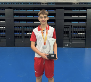 Deme Pinto, el futuro del bádminton zamorano