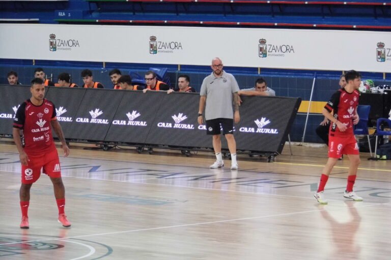 Óscar García Poveda, nuevo líder en Benavente
