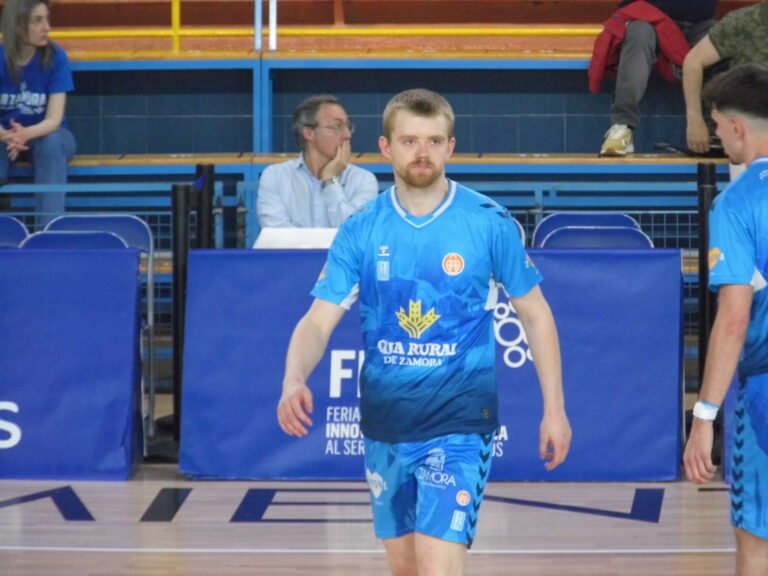 Jacob Round renueva con el Caja Rural CB Zamora