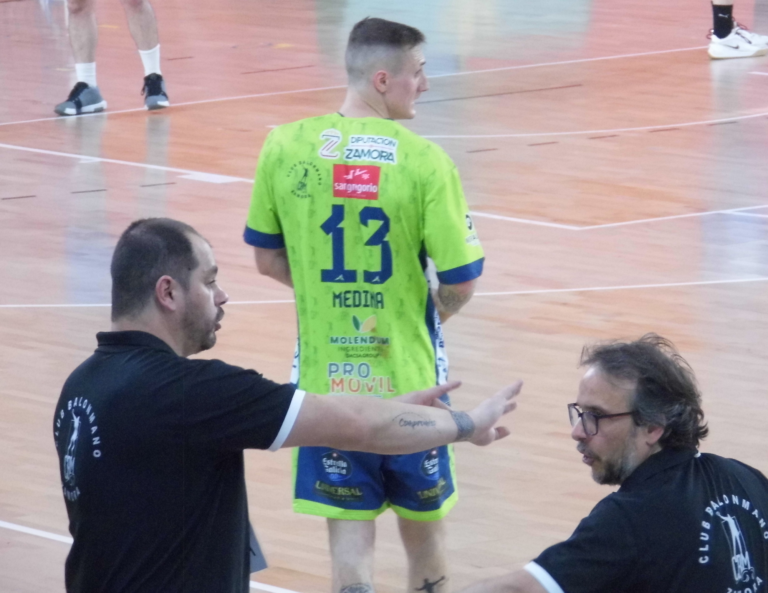 Guillermo Medina nueva renovación de Balonmano Zamora