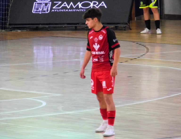 Renovación de Javier Egido por el Caja Rural River Sala Zamora