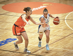 Sofia Kosareva completa el roster naranja