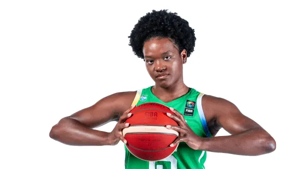 Letícia Soares, novena jugadora del Recoletas Zamora
